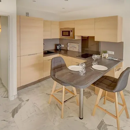 Immogroom- Magnificent View - New - Terrace - Ac Apartmán